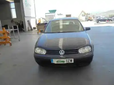 Veículo de Sucata volkswagen golf iv berlina (1j1) 1.6 16v do ano 2002 alimentado bcb