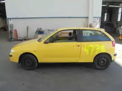 Sloopvoertuig SEAT IBIZA (6K1) 1.4 van het jaar 1999 aangedreven AKK