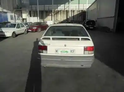 Verschrottungsfahrzeug renault 19 (1989...) 1.4 des jahres 1989 angetrieben g-e6j