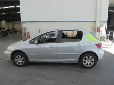 Veículo de Sucata peugeot 307 (s1) xs do ano 2001 alimentado nfu