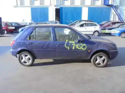 Veicolo di demolizione ford fiesta berlina 1.25 16v cat dell'anno 1999 alimentato dhb
