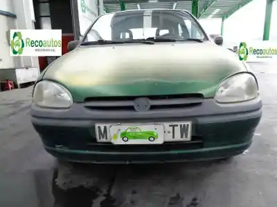 Sloopvoertuig opel corsa b 1.4 cat (2h6) van het jaar 1996 aangedreven x14sz