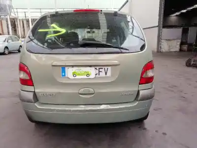 Scrapping Vehicle renault scenic (ja..) 1.9 dci authentique of the year 2003 powered f9q k7