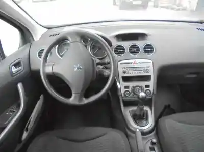 Veicolo di demolizione peugeot 308 sw i (4e_, 4h_) 1.6 hdi dell'anno 2008 alimentato 9h02