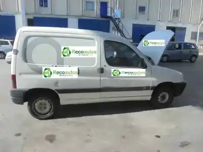 Sloopvoertuig peugeot partner (s1) 1.9 diesel van het jaar 2000 aangedreven wjy