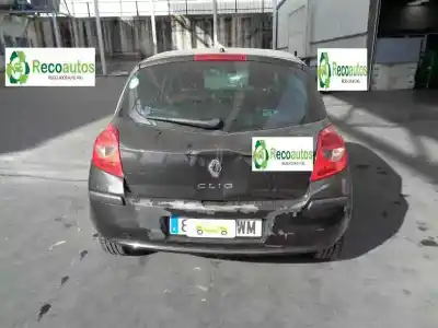 Veículo de Sucata renault clio iii 1.5 dci diesel do ano 2007 alimentado k9km768