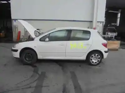 Veículo de Sucata peugeot 307 (s1) 2.0 hdi cat do ano 2002 alimentado rhy