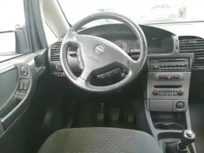 Veículo de Sucata opel zafira a elegance do ano 2003 alimentado z18xe