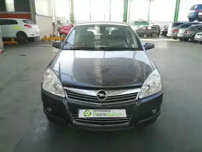 Sloopvoertuig opel astra h berlina cosmo van het jaar 2009 aangedreven z17dtr