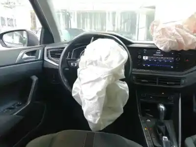 Vehicul casat volkswagen polo beats al anului 2019 alimentat dkr