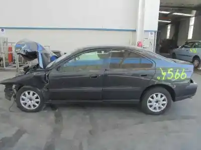 Veículo de Sucata VOLVO S60 BERLINA 2.4 (125kW) do ano 2002 alimentado B5244S