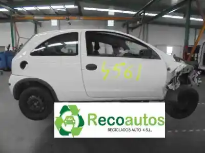 Veicolo di demolizione OPEL                                               CORSA 3 C                                                                                                                                                                                                                                                  1.3 CDTI 70CH MANUAL                                                                                                                                                                                                                                       dell'anno 2005 alimentato Z13DT