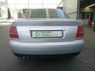 Vehicul casat audi a4 berlina (b5) 1.9 tdi al anului 2000 alimentat ahh