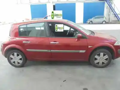 Scrapping Vehicle renault megane ii sedán (lm0/1_) 1.6 of the year 2002 powered k4mt7