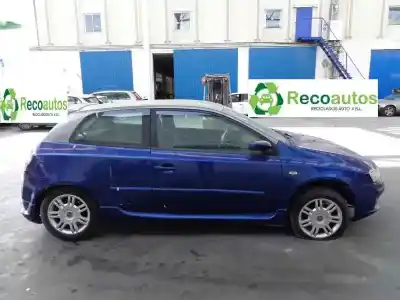 Veículo de Sucata fiat stilo (192_) 1.6 16v (192_xb1a) do ano 2002 alimentado 182b6000