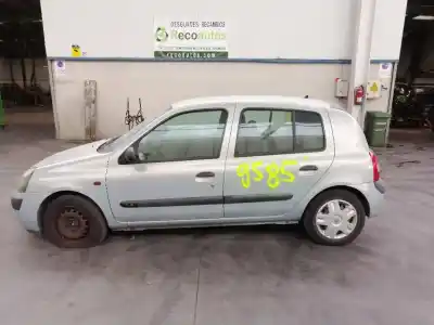 Здавання транспортного засобу RENAULT CLIO II FASE II (B/CB0) 1.2 року 2002 потужний D7FG7