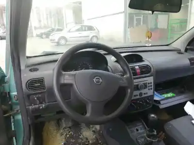 Veículo de Sucata opel corsa c blue line do ano 2005 alimentado z13dt