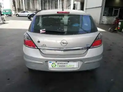 Veículo de Sucata opel astra h berlina cosmo do ano 2007 alimentado z19dt