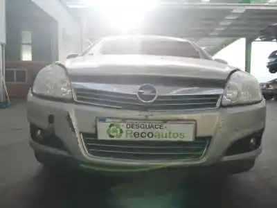 Veículo de Sucata opel astra h berlina cosmo do ano 2007 alimentado z19dt