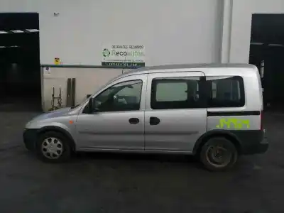 Sloopvoertuig OPEL COMBO 1.7 16V DI CAT (Y 17 DTL / LK8) van het jaar 2002 aangedreven Y17DTL