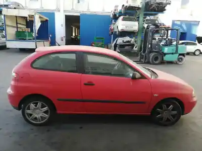 Sloopvoertuig seat ibiza (6l1) cool van het jaar 2002 aangedreven azq