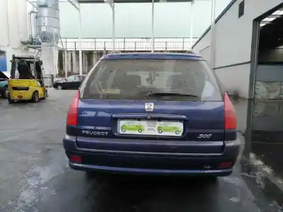 Veículo de Sucata peugeot 306 break 1.9 diesel do ano 2000 alimentado wjy