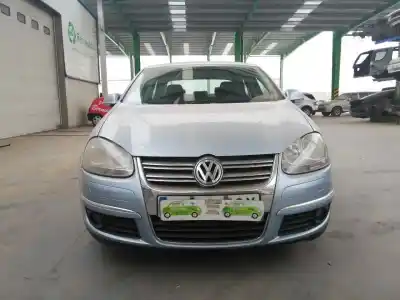 Scrapping Vehicle volkswagen jetta (1k2) 1.9 tdi of the year 2007 powered bxe