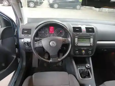 Scrapping Vehicle volkswagen jetta (1k2) 1.9 tdi of the year 2007 powered bxe