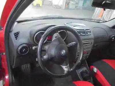 Veículo de Sucata alfa romeo 147 (190) 1.6 16v cat do ano 2003 alimentado ar37203