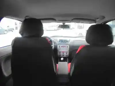 Veículo de Sucata alfa romeo 147 (190) 1.6 16v cat do ano 2003 alimentado ar37203