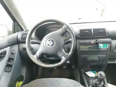 Veículo de Sucata seat toledo (1m2) select do ano 1999 alimentado ahf