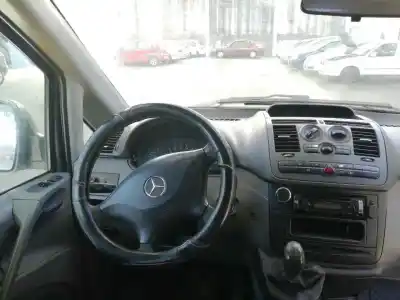 Veículo de Sucata mercedes-benz vito (w639) basic, combi 109 cdi compacto (639.601) do ano 2006 alimentado 646983