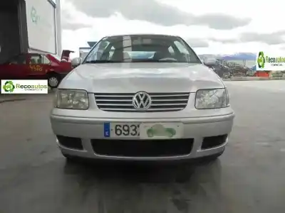 Hurda Aracı VOLKSWAGEN POLO BERLINA (6N2) 1.4 16V Yılın 2001 güçlü AUA