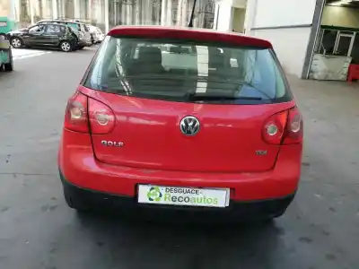 Veículo de Sucata volkswagen golf v berlina (1k1) conceptline (e) do ano 2005 alimentado bkc