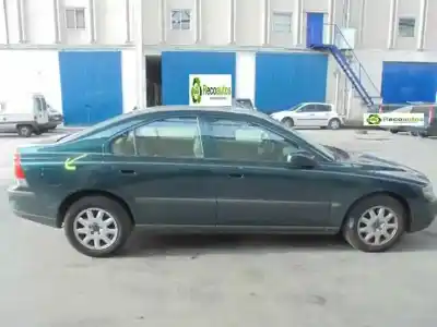Veículo de Sucata VOLVO S60 BERLINA 2.4 (103kW) do ano 2002 alimentado B5244S2