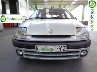 Scrapping Vehicle renault clio ii fase i (b/cbo) 1.4 16v tech-run 98 cv / 72 kw of the year 2000 powered k4j a7