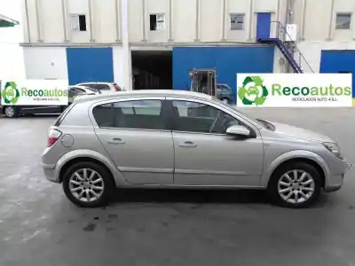 Veículo de Sucata opel astra h berlina 1.7 16v cdti do ano 2004 alimentado z17dth