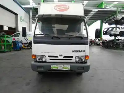 Veículo de Sucata nissan cabstar e (tl_, vl_) 3.0 110.35 (tl0) do ano 2001 alimentado bd30d
