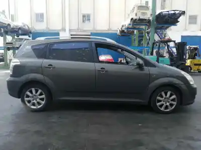 Vehicul casat toyota corolla verso (r1) 2.2 d-4d sol al anului 2006 alimentat 2adftv