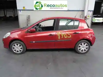 Veículo de Sucata RENAULT CLIO III 1.5 dCi Diesel do ano 2007 alimentado K9KM768