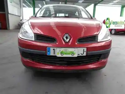 Veículo de Sucata renault clio iii 1.5 dci diesel do ano 2007 alimentado k9km768