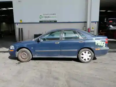 Véhicule à la ferraille VOLVO S40 BERLINA 1.9 D+ (85kW) de l'année 2001 alimenté D4192T3