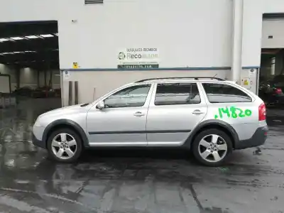 Vehicul casat SKODA OCTAVIA COMBI (1Z5) 2.0 TDI al anului 2009 alimentat BMM