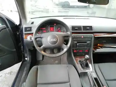 Veículo de Sucata audi a4 berlina (8e) 1.9 tdi (96kw) do ano 2002 alimentado avf