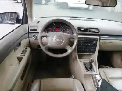 Здавання транспортного засобу audi a4 avant (8e5) 1.8 20v року 2002 потужний avj