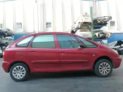 Scrapping Vehicle citroen xsara picasso (n68) 2.0 hdi of the year 2003 powered rhy