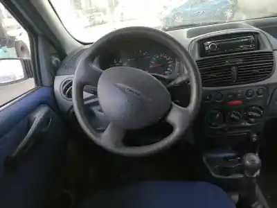 Veículo de Sucata fiat punto berlina (188) 1.2 8v dynamic do ano 1999 alimentado 188a4000