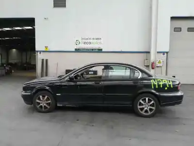 Scrapping Vehicle JAGUAR X-TYPE I (X400) 2.0 D of the year 2004 powered 6B