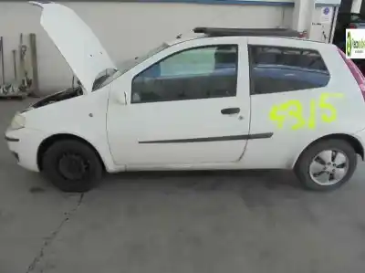 Vehicul casat FIAT PUNTO BERLINA (188) 1.3 JTD Classic al anului 2003 alimentat 188A900