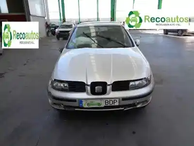 Scrapping Vehicle seat leon (1m1) 1.6 16 v of the year 2000 powered aus